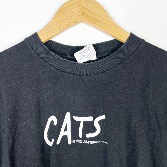 Vintage 1981 Cats Andrew Lloyd Webber black tshirt with eyes Size Large - Picture 8 of 8